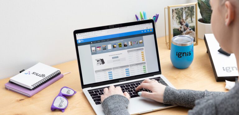 visitor using mimeo print on laptop